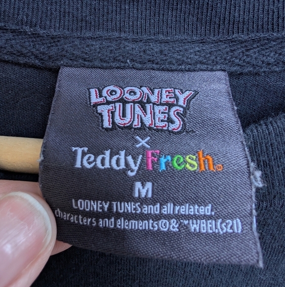 Teddy Fresh X Looney Tunes Black Long Sleeve Graphic T-Shirt Adult Size Medium - Picture 3 of 6
